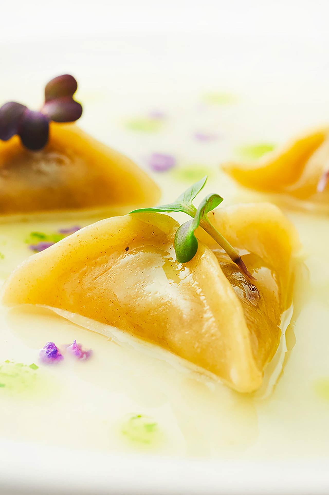 Ravioli co Brodo al bergamotto